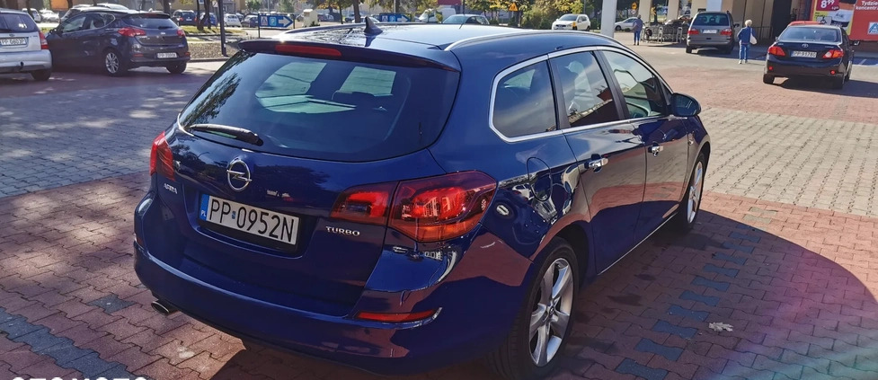 Opel Astra cena 26500 przebieg: 219000, rok produkcji 2011 z Piła małe 22